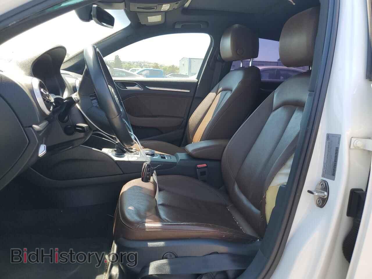 2017 AUDI A3 - VIN: WAUHUHFFXH1054815 - Фото 7