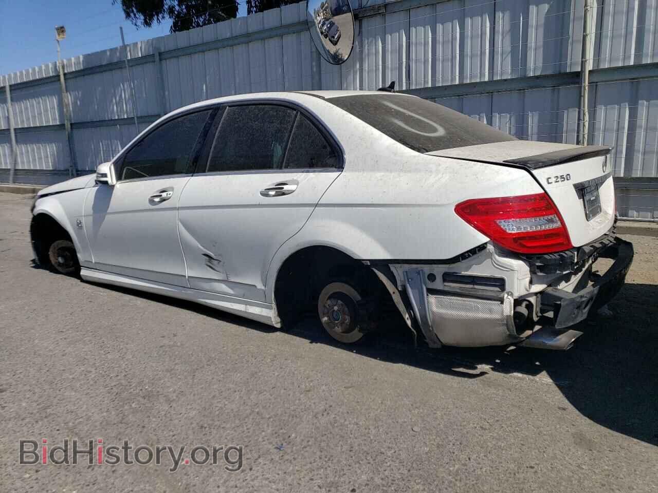 2014 MERCEDES-BENZ C-CLASS - VIN: WDDGF4HB5EA961663 - Фото 2