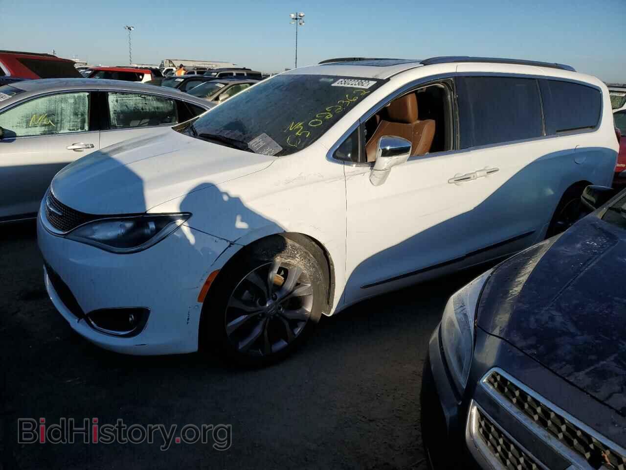 2019 CHRYSLER PACIFICA - VIN: 2C4RC1GG0KR526662 - Фото 2