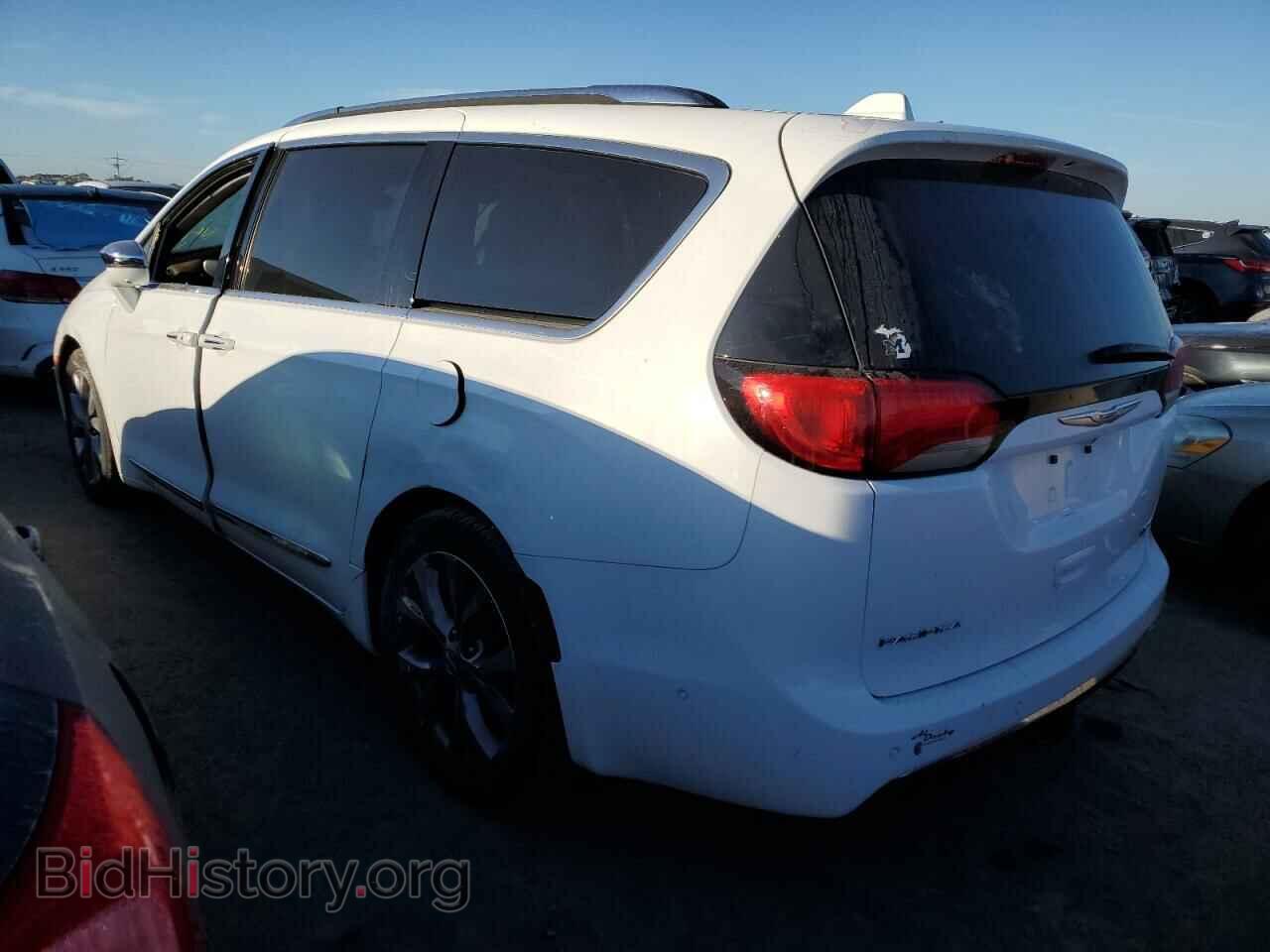 2019 CHRYSLER PACIFICA - VIN: 2C4RC1GG0KR526662 - Фото 3