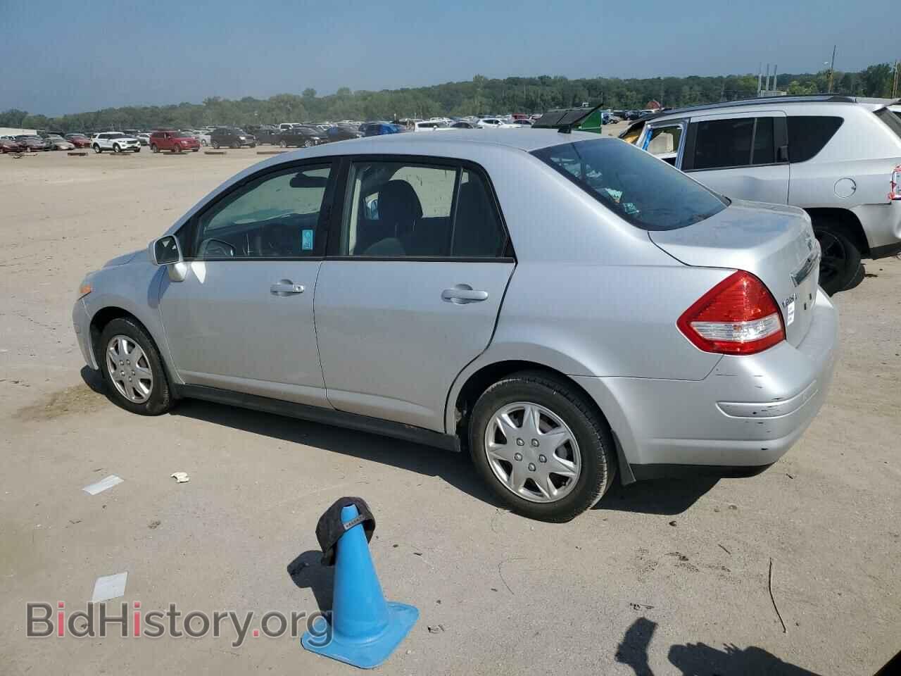 2011 NISSAN VERSA - VIN: 3N1BC1AP2BL383773 - Фото 2