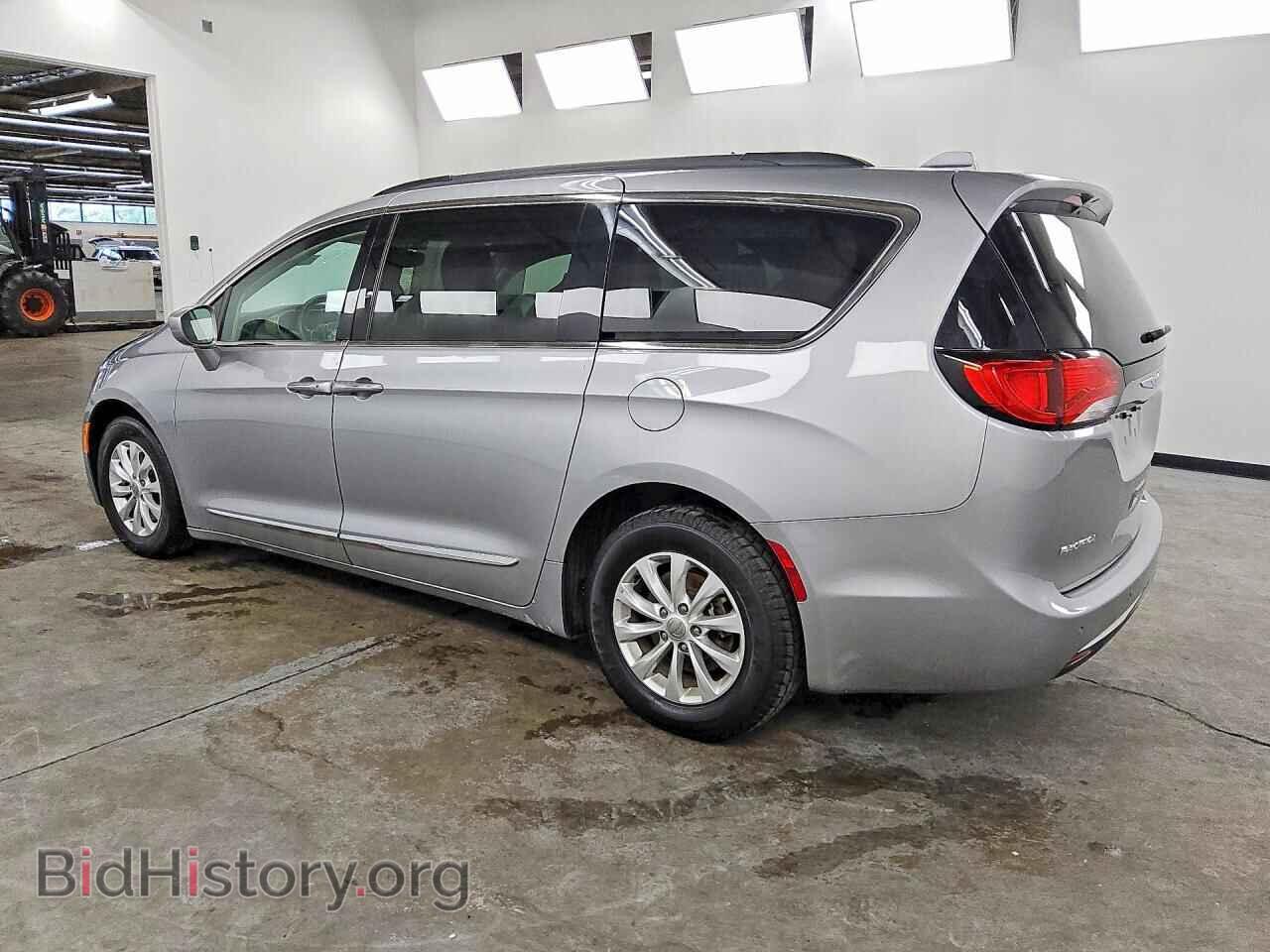 2017 CHRYSLER PACIFICA - VIN: 2C4RC1BG0HR747436 - Photo 2