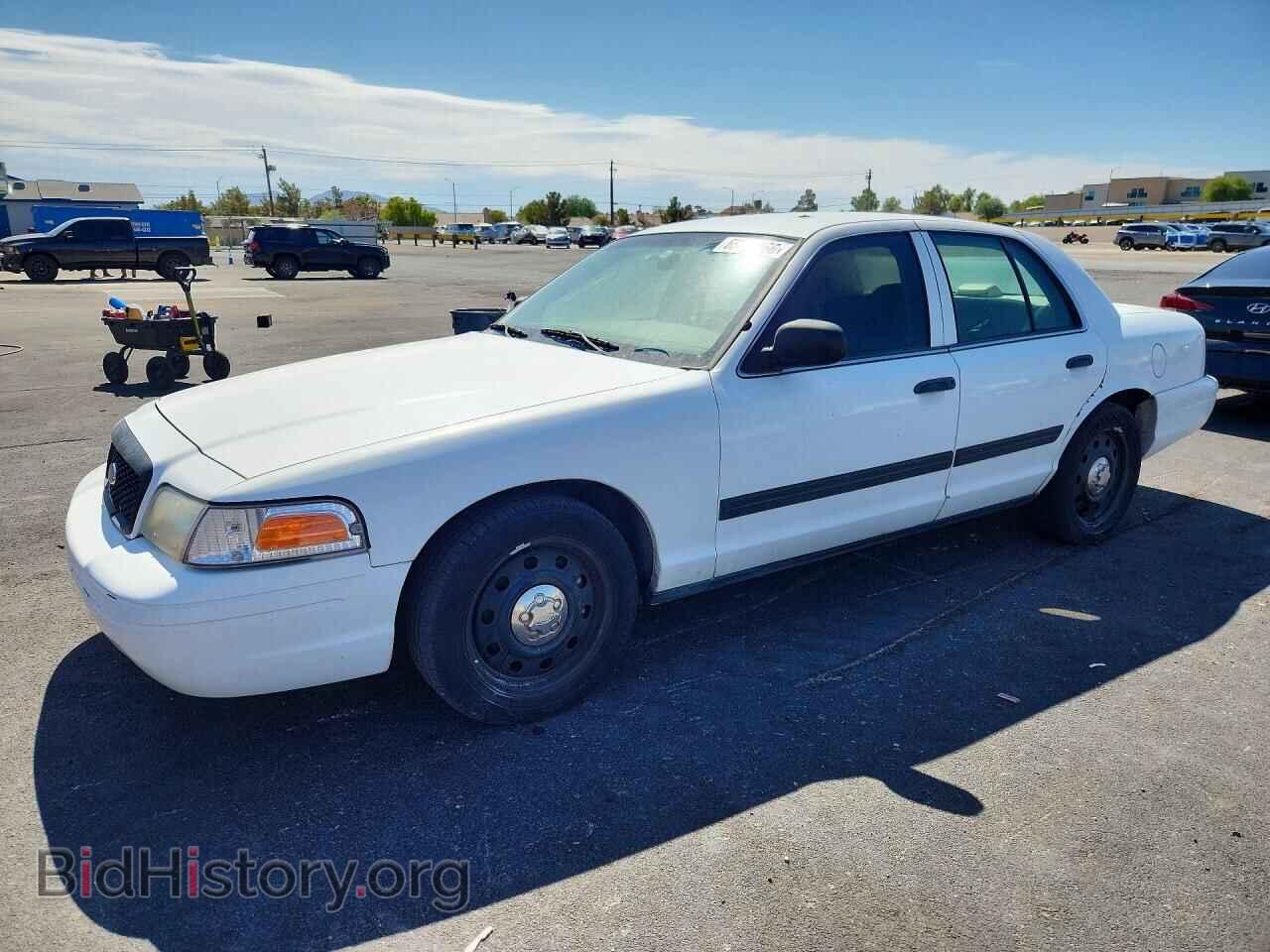 Фотография 2FABP7BV5BX123101 - FORD CROWN VIC 2011