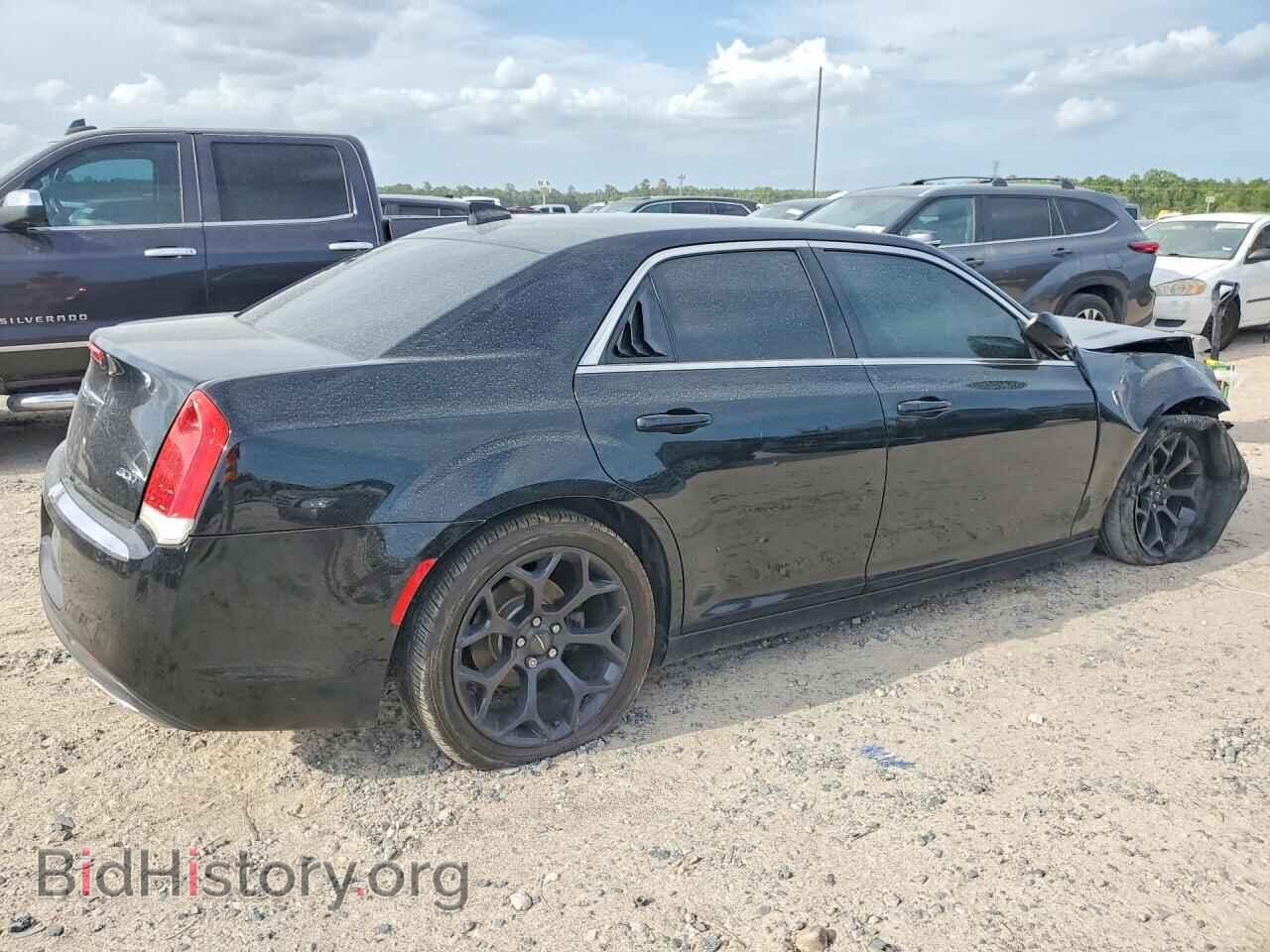 2017 CHRYSLER 300 - VIN: 2C3CCAAG6HH662182 - Photo 3