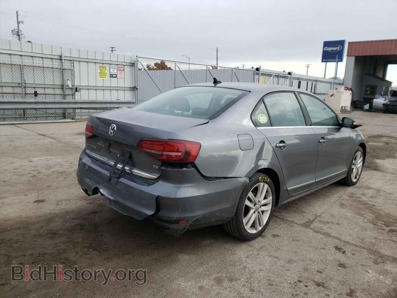 2017 VOLKSWAGEN JETTA - VIN: 3VWL17AJ1HM301828 - Фото 4