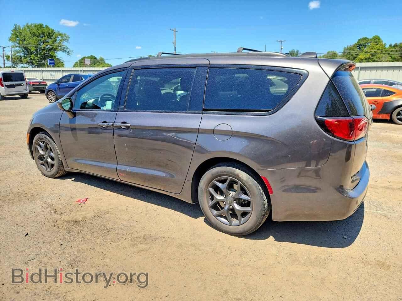 2019 CHRYSLER PACIFICA - VIN: 2C4RC1BG0KR570362 - Photo 2