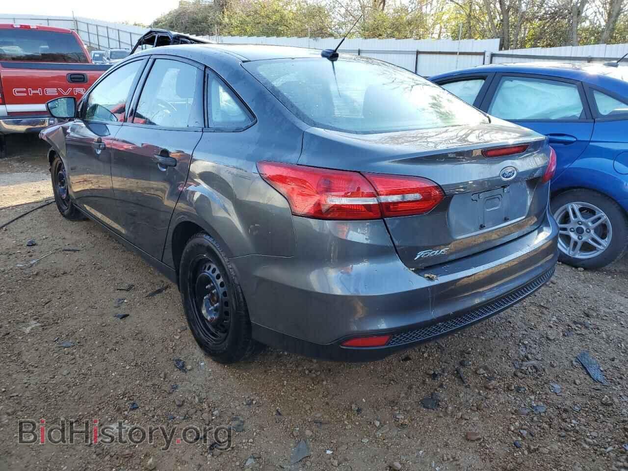 2017 FORD FOCUS - VIN: 1FADP3E25HL301856 - Photo 2