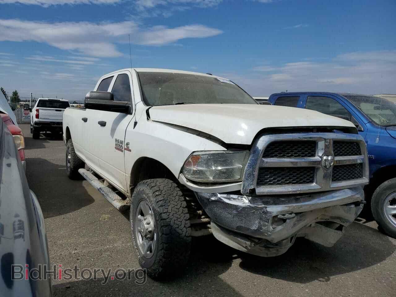2016 RAM All Models - VIN: 3C6UR5HL2GG125503 - Photo 4