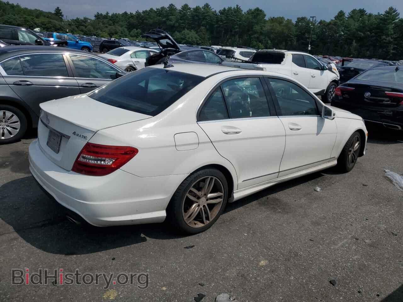 2014 MERCEDES-BENZ C-CLASS - VIN: WDDGF8AB7EA931775 - Фото 3