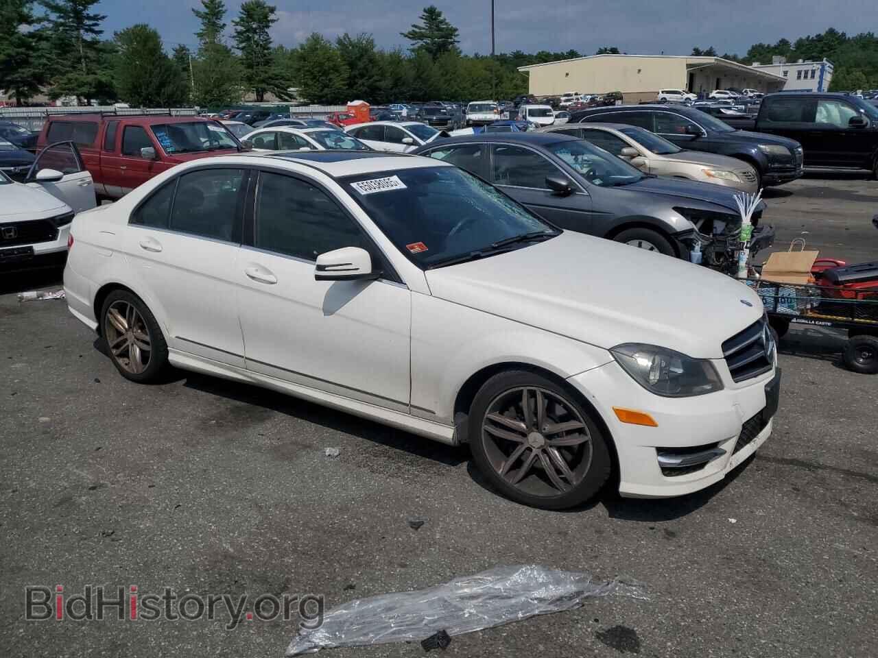 2014 MERCEDES-BENZ C-CLASS - VIN: WDDGF8AB7EA931775 - Фото 4