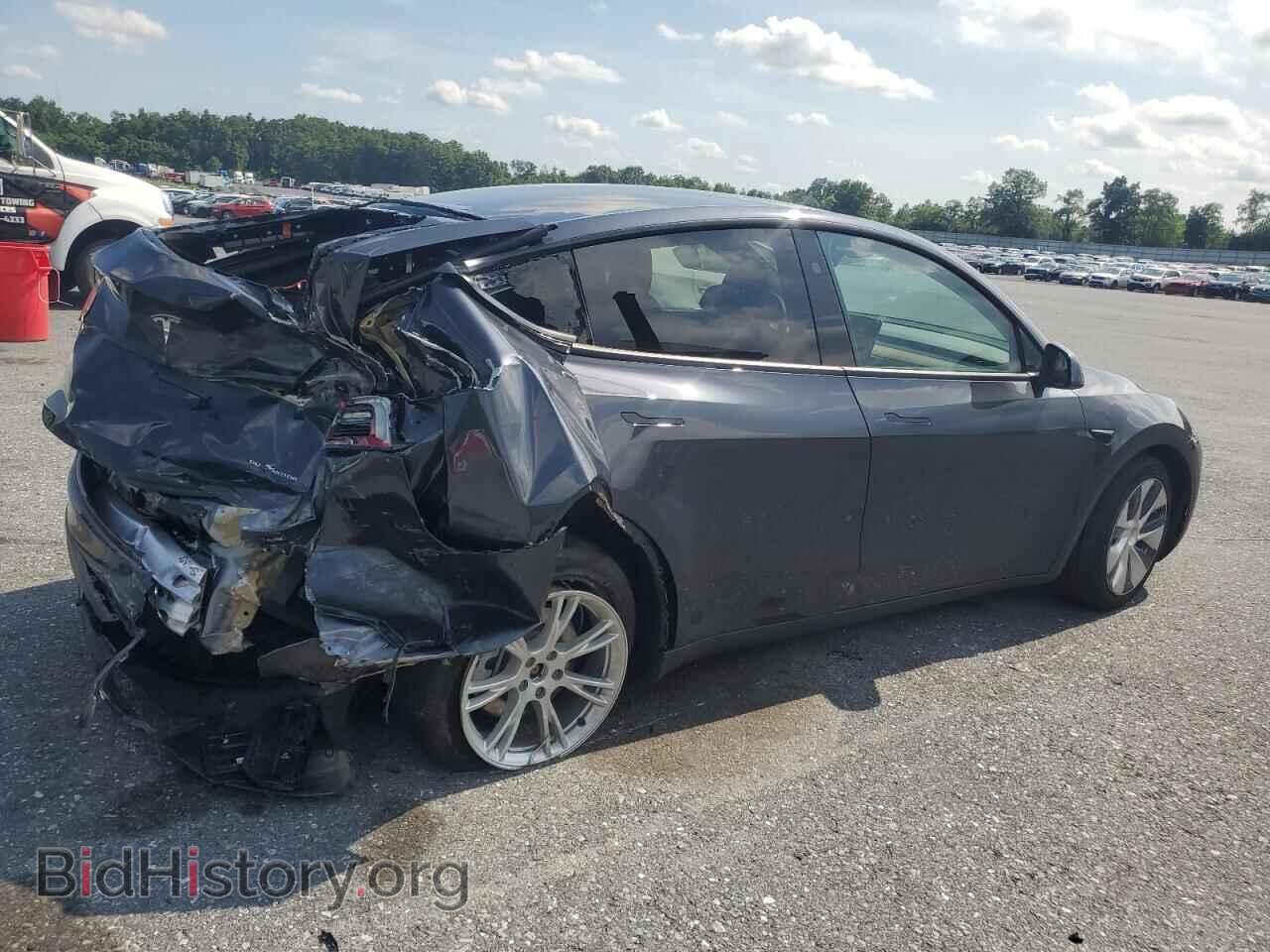 2024 TESLA MODEL Y - VIN: 7SAYGAEE4RF089971 - Photo 3