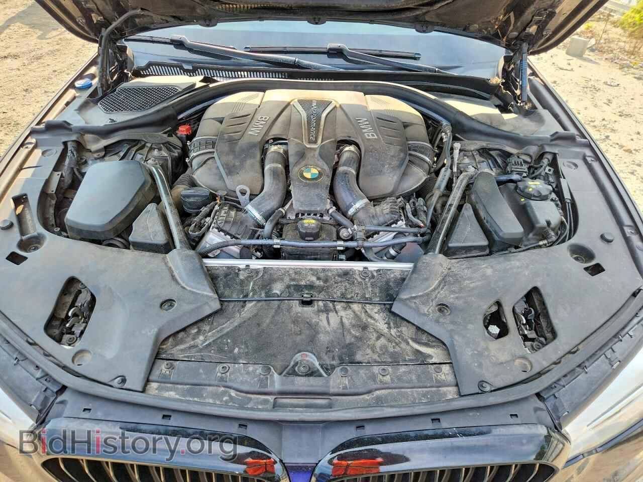 2018 BMW M5 - VIN: WBAJB9C52JG464424 - Фото 11