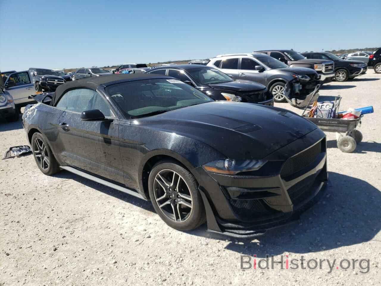 Photo 1FATP8UH5J5142975 - FORD MUSTANG 2018