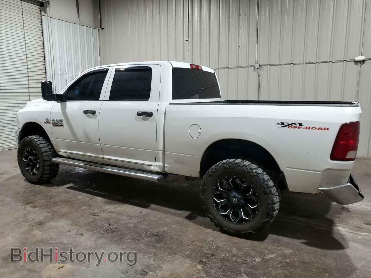 2014 RAM All Models - VIN: 3C6UR5CL4EG320457 - Фото 2