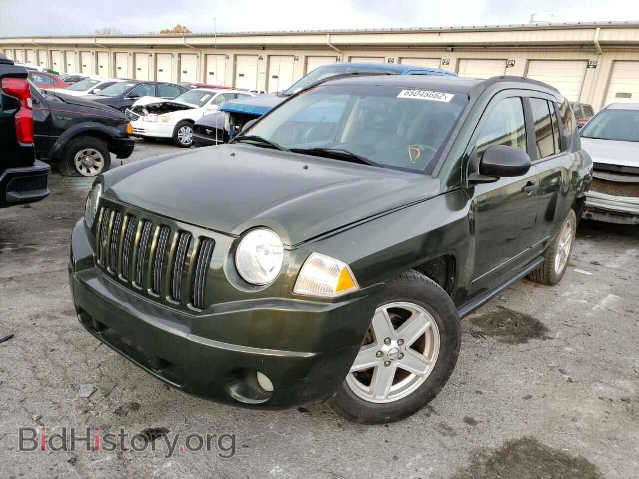 2009 JEEP COMPASS - VIN: 1J4FF47B19D101264 - Photo 2