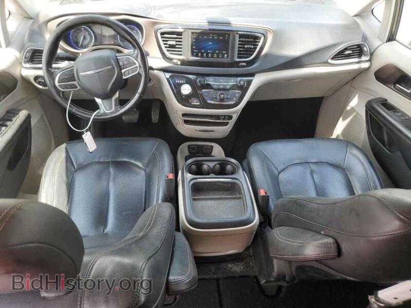 2019 Chrysler PACIFICA (VIN 2C4RC1BG3KR613110) — фото 8 из 15