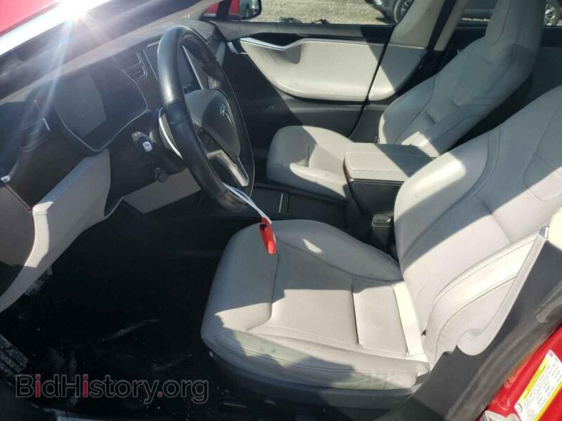 2016 Tesla MODEL S (VIN 5YJSA1E1XGF153509) — фото 7 из 14