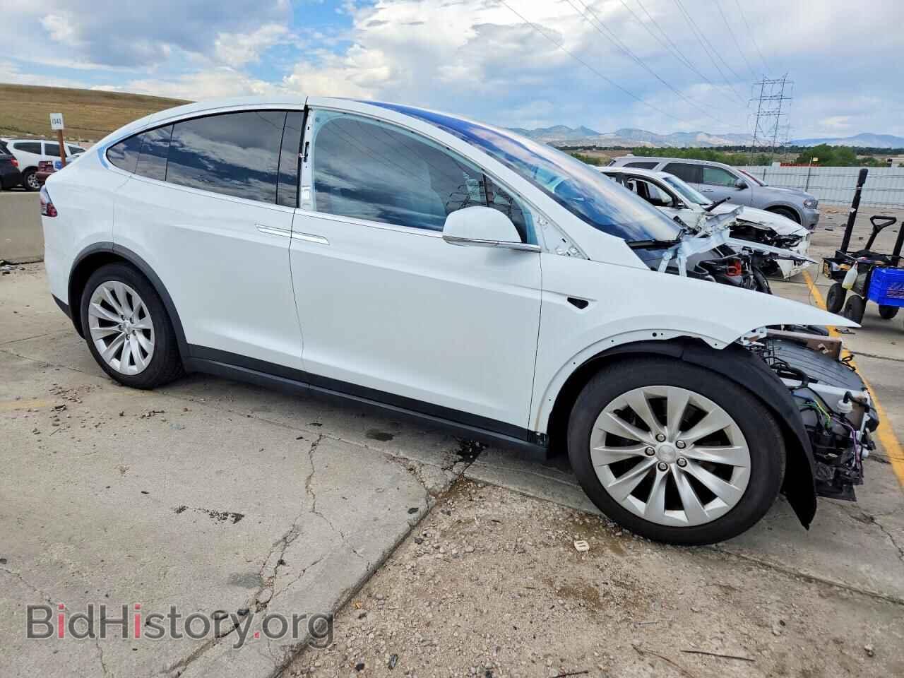 2018 TESLA MODEL X - VIN: 5YJXCDE21JF112039 - Фото 4
