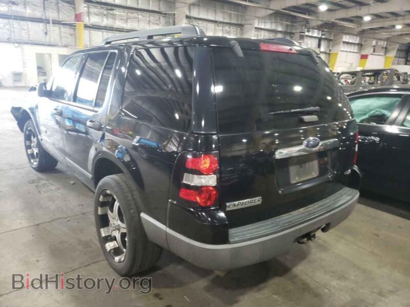 2006 Ford EXPLORER (VIN 1FMEU62E76UA13086) — photo 3 of 10