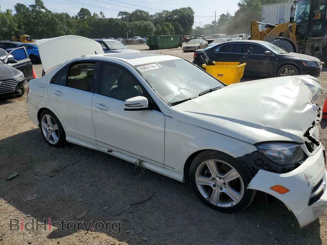 2011 MERCEDES-BENZ C-CLASS - VIN: WDDGF8BB9BR181002 - Фото 4