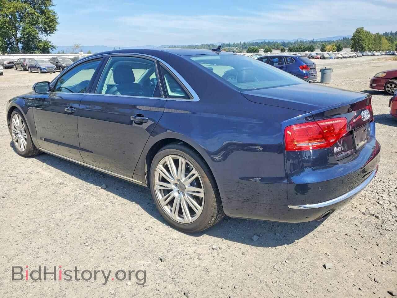 2011 AUDI A8 - VIN: WAURVAFD4BN018643 - Фото 2
