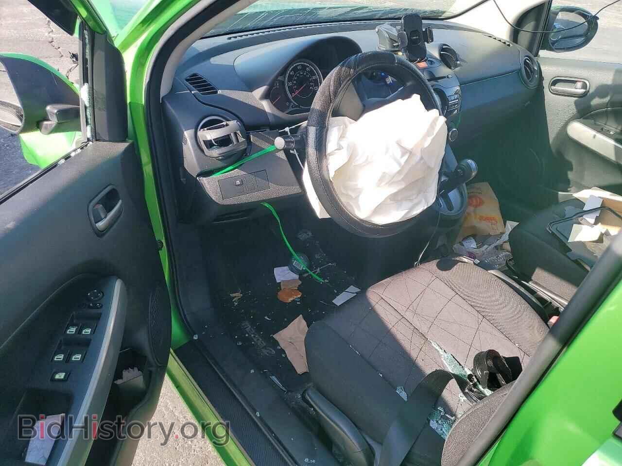 2011 Mazda 2 (VIN JM1DE1HZ6B0108038) — photo 8 of 13