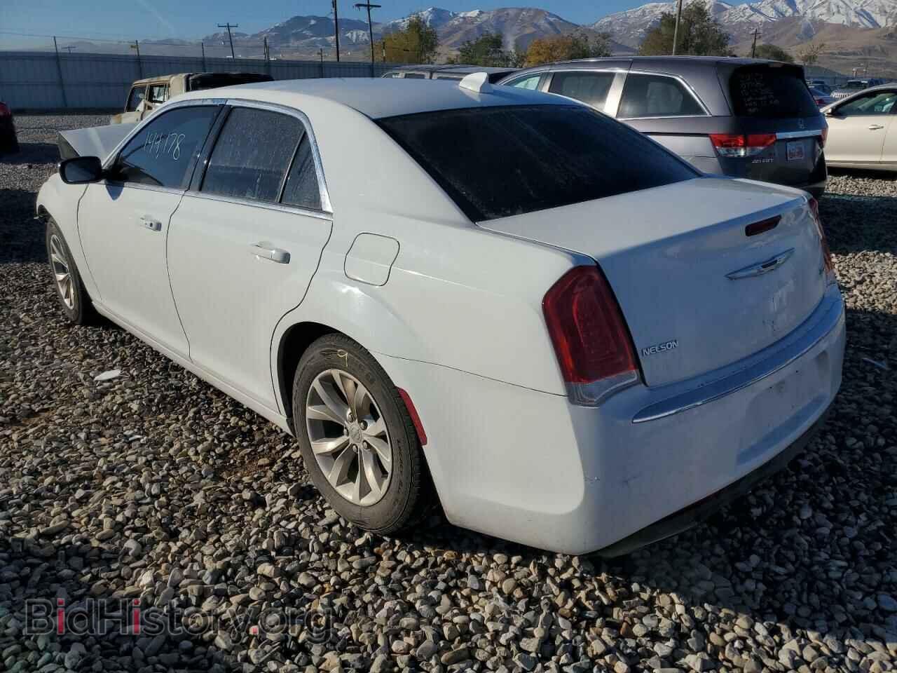 2016 CHRYSLER 300 - VIN: 2C3CCAAG7GH197622 - Фото 3