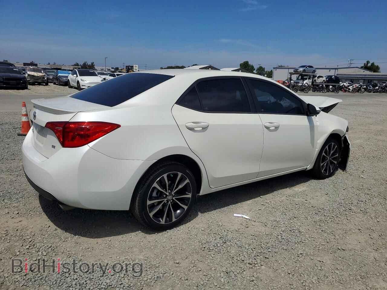 2018 TOYOTA COROLLA - VIN: 5YFBURHEXJP743063 - Фото 3