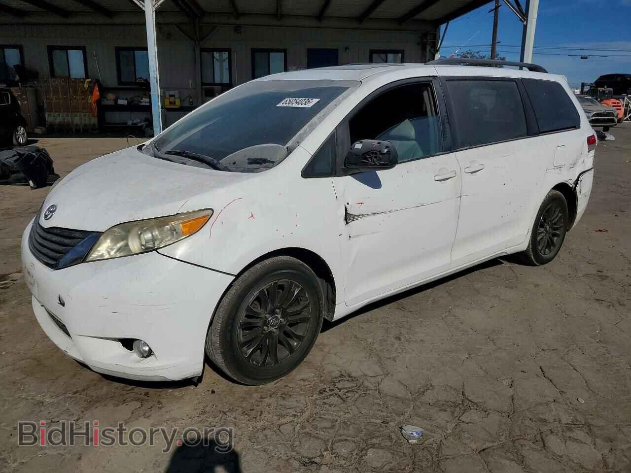 Фотография 5TDYK3DC9BS038751 - TOYOTA SIENNA 2011