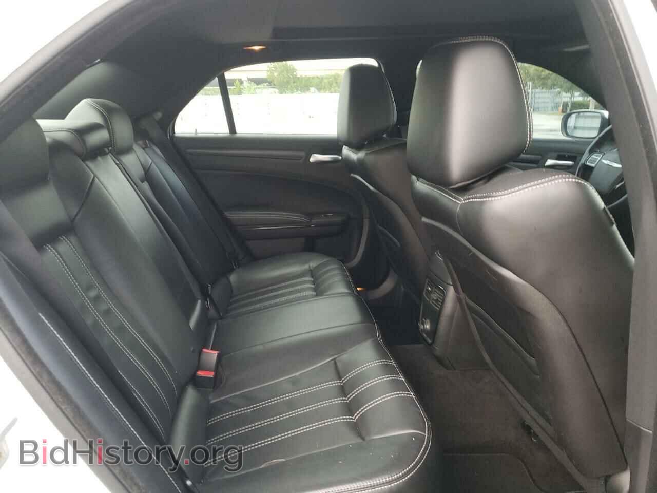 2014 CHRYSLER 300 - VIN: 2C3CCABG2EH250805 - Фото 6