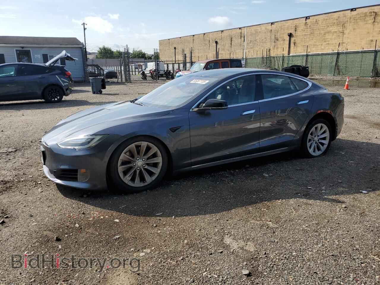 Фотография 5YJSA1E23HF197300 - TESLA MODEL S 2017