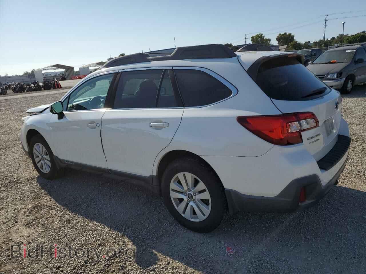 2018 SUBARU OUTBACK - VIN: 4S4BSAHC3J3295517 - Фото 2