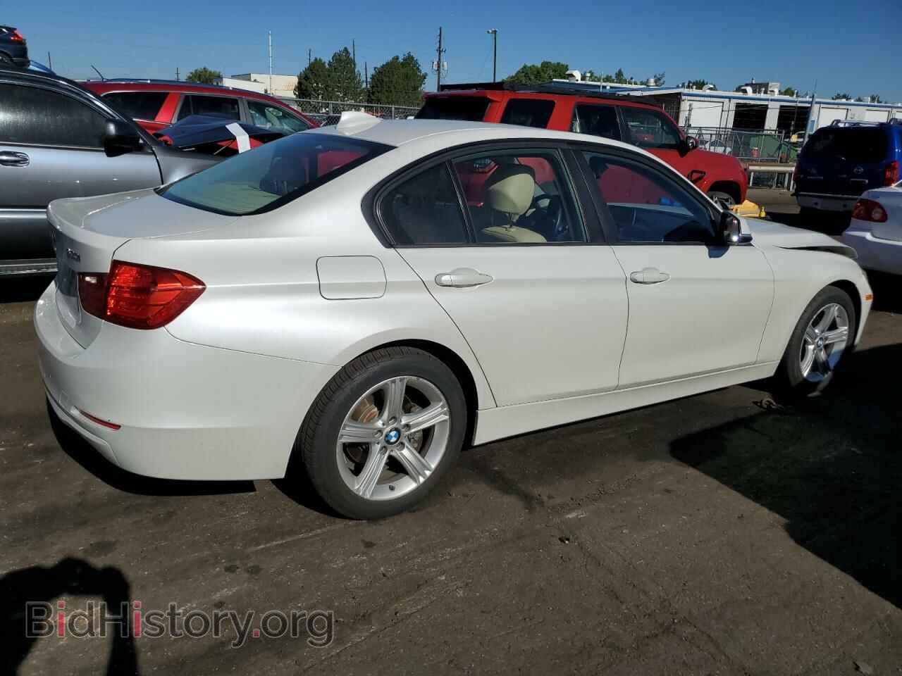 2013 BMW 3 SERIES - VIN: WBA3C3C57DF979934 - Фото 3