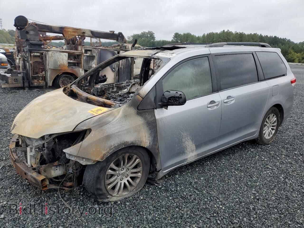 Фотография 5TDYK3DC4DS313364 - TOYOTA All Models 2013