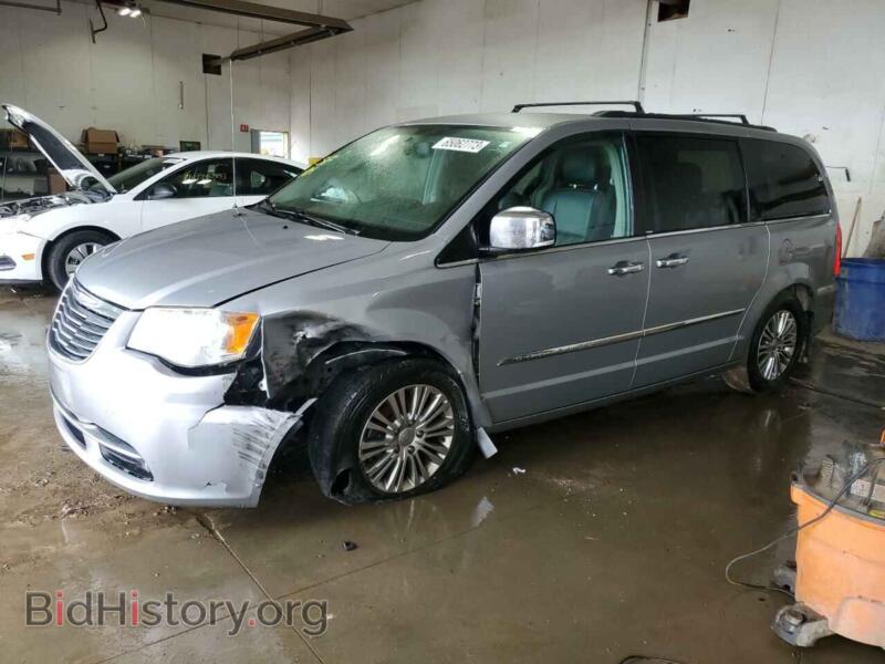 2014 Chrysler MINIVAN Town & COU (VIN 2C4RC1CG7ER113244) — фото 1 из 13, Copart, повреждение: передняя часть