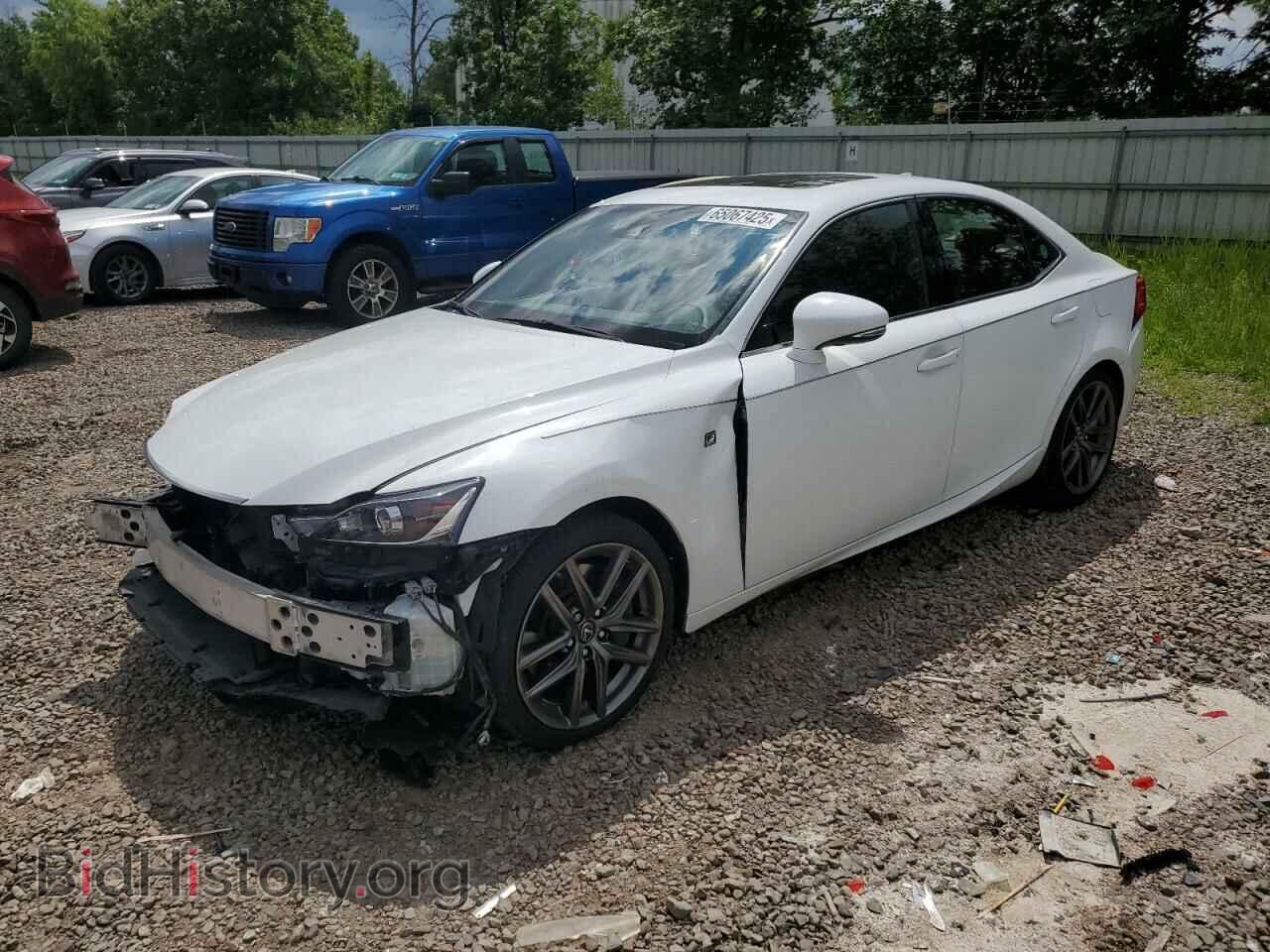 Photo JTHBA1D27J5076809 - LEXUS IS 2018