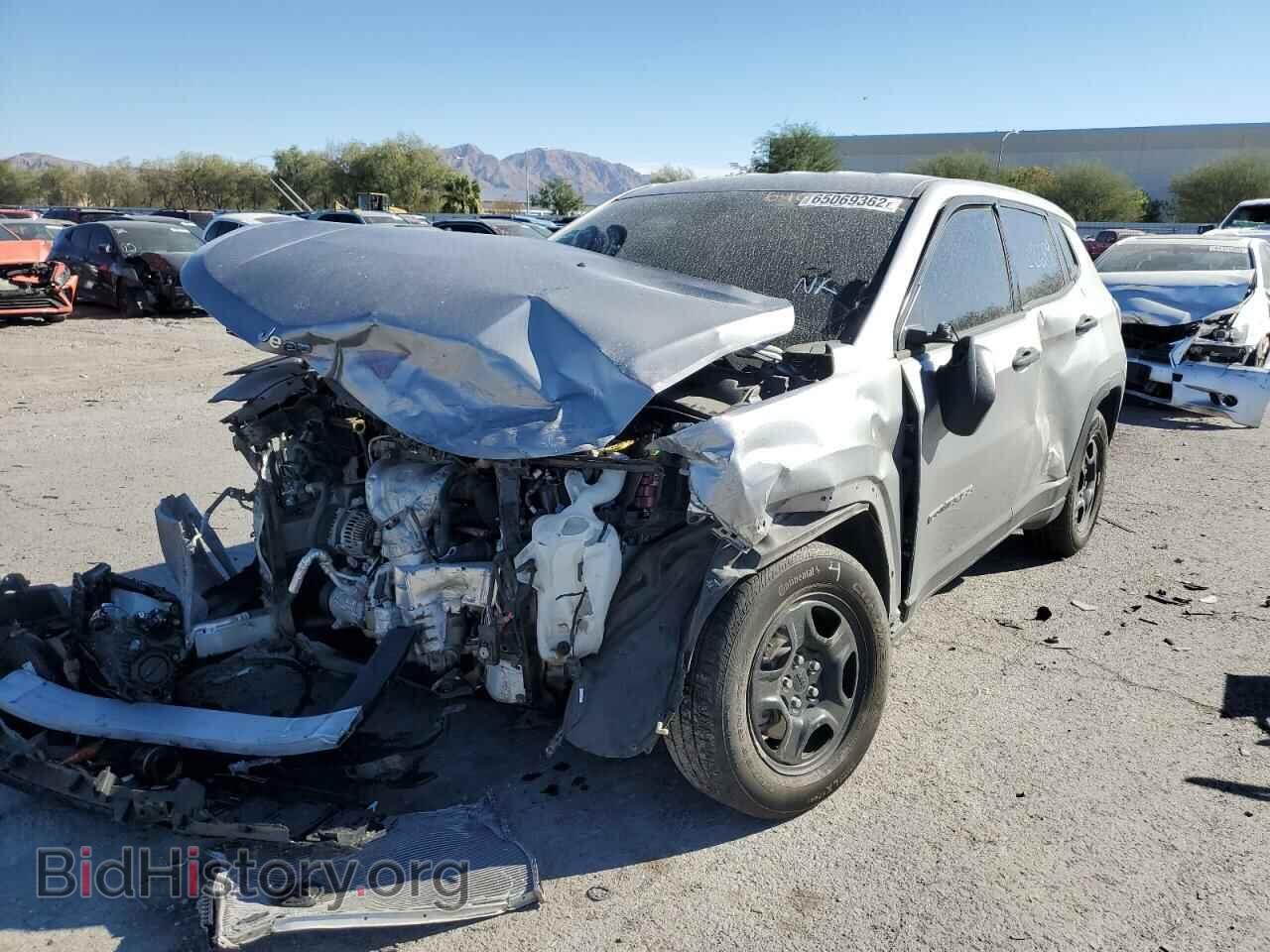 2019 JEEP COMPASS - VIN: 3C4NJCAB4KT782345 - Фото 2