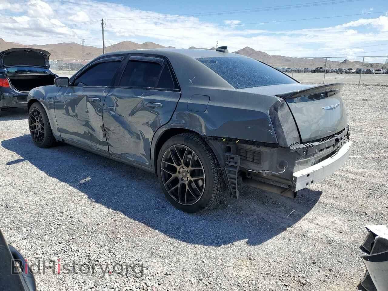 2019 CHRYSLER 300 - VIN: 2C3CCABTXKH590762 - Фото 2