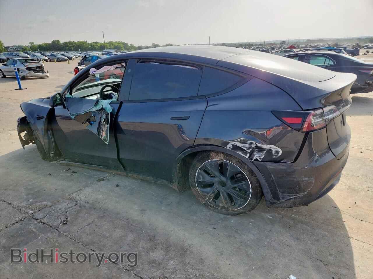 2024 TESLA MODEL Y - VIN: 7SAYGDED4RF106941 - Photo 2