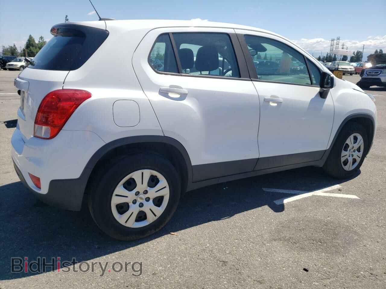 2017 CHEVROLET TRAX - VIN: 3GNCJKSB9HL267888 - Фото 3