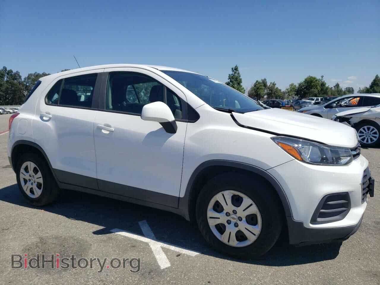 2017 CHEVROLET TRAX - VIN: 3GNCJKSB9HL267888 - Фото 4