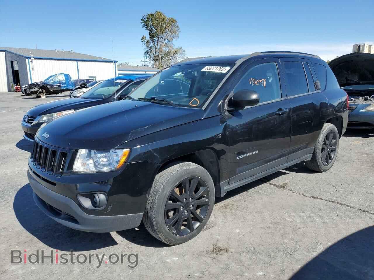 2012 JEEP COMPASS - VIN: 1C4NJDEB5CD698090 - Photo 2