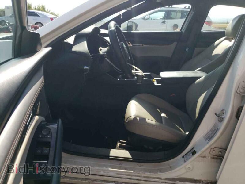 2019 Mazda 3 (VIN JM1BPBMM1K1137619) — фото 7 из 12