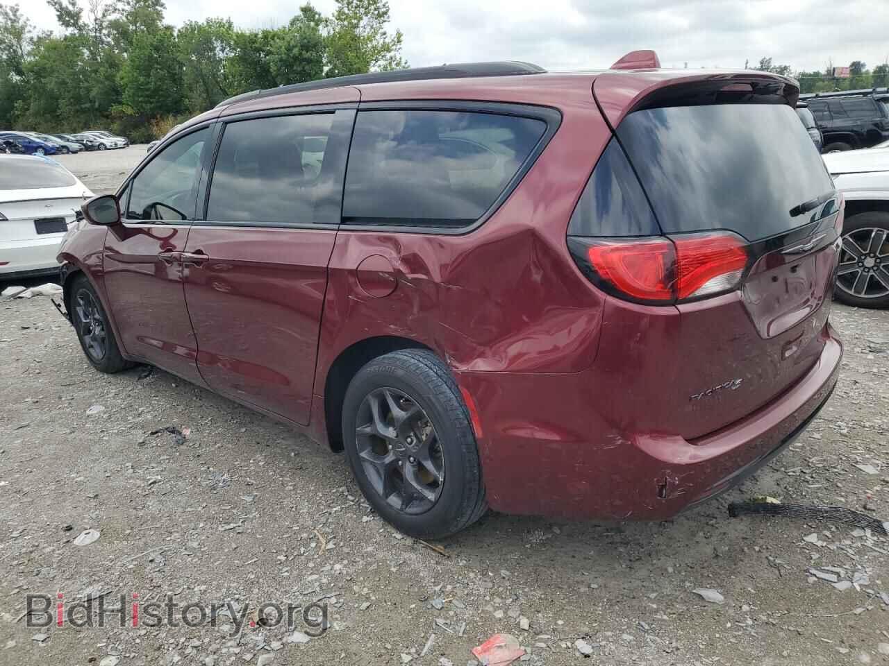 2018 CHRYSLER PACIFICA - VIN: 2C4RC1EG0JR352304 - Фото 2