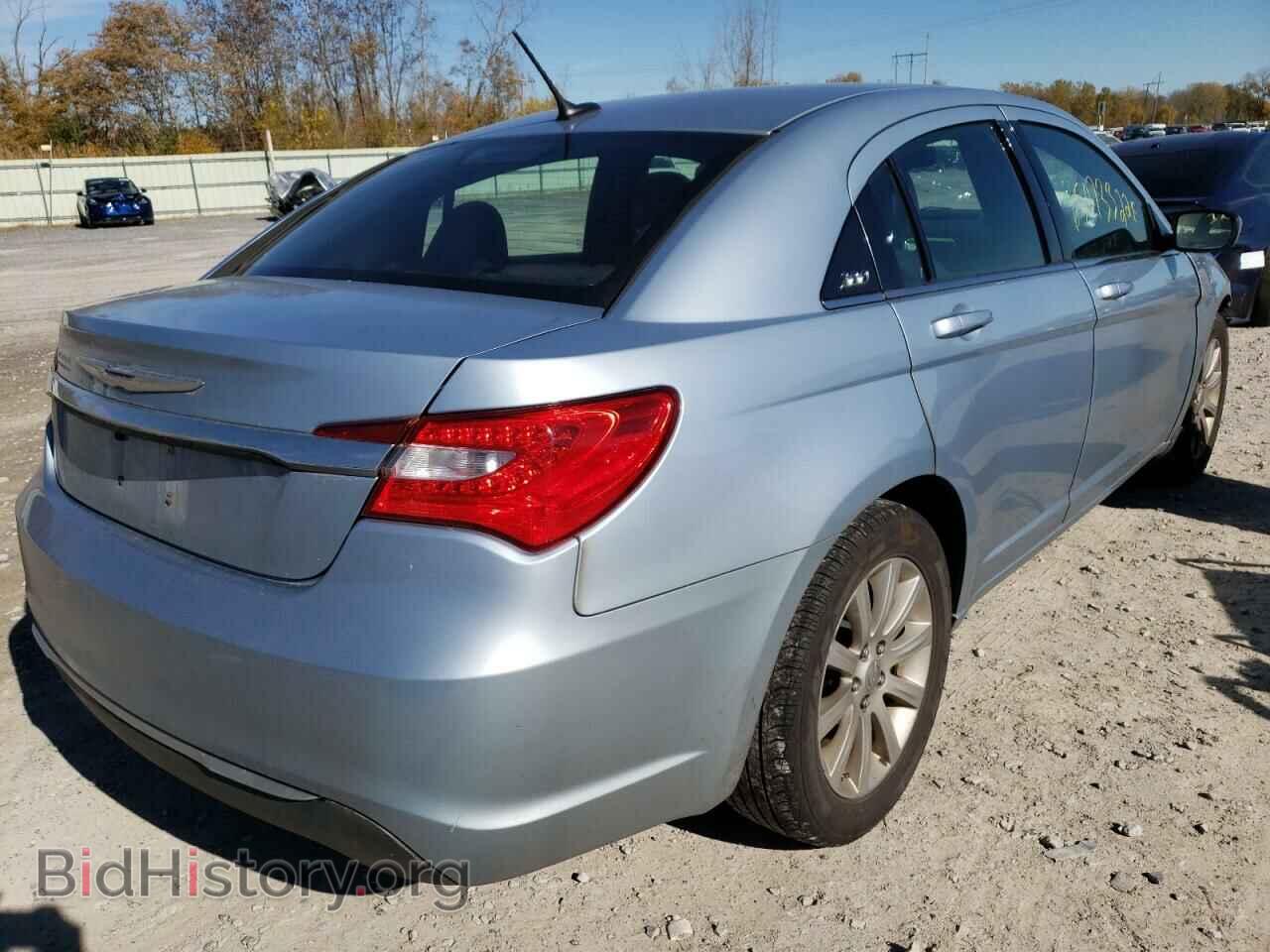 2013 CHRYSLER 200 - VIN: 1C3CCBBB7DN570931 - Фото 4