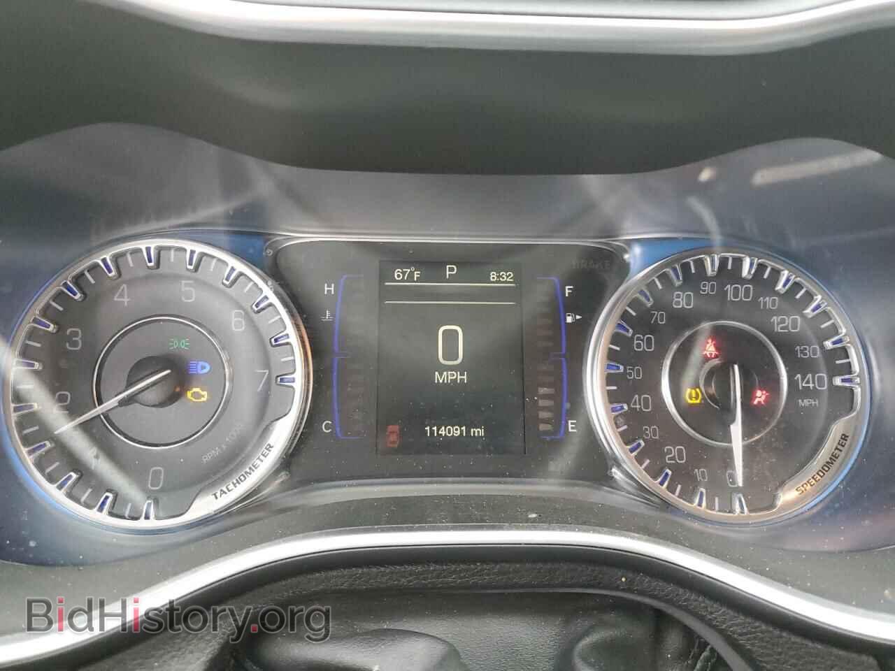2016 CHRYSLER 200 - VIN: 1C3CCCAB1GN130232 - Фото 9