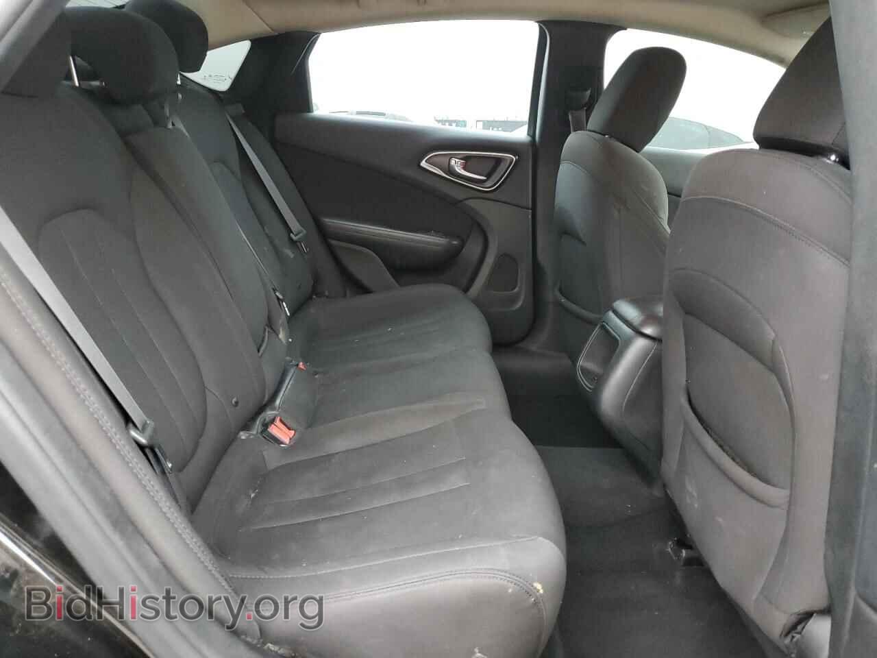 2016 CHRYSLER 200 - VIN: 1C3CCCAB1GN130232 - Фото 10