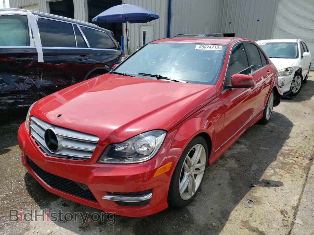 Photo WDDGF4HB3DA757894 - MERCEDES-BENZ C-CLASS 2013