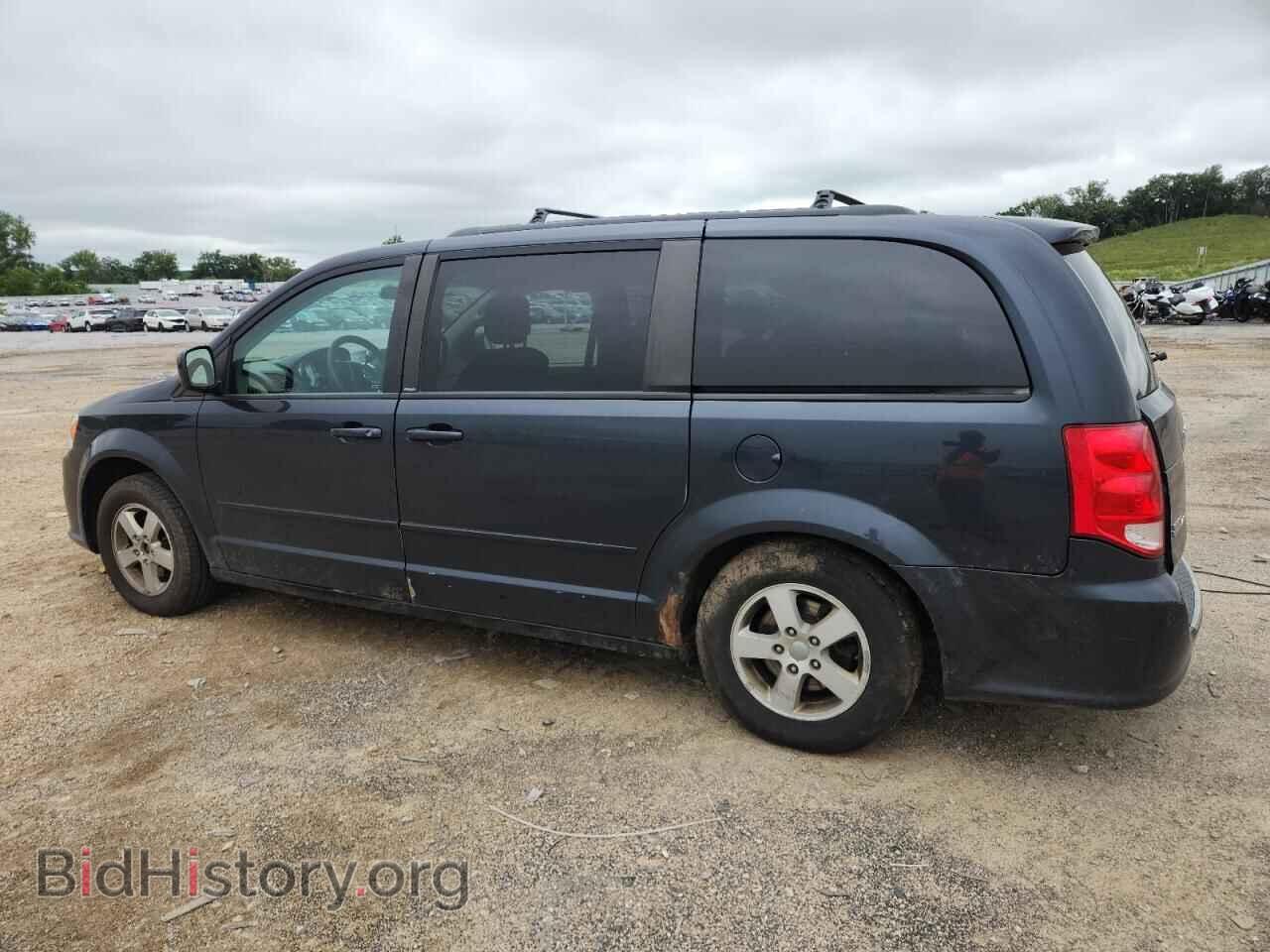 2013 DODGE CARAVAN - VIN: 2C4RDGCG3DR590946 - Фото 2
