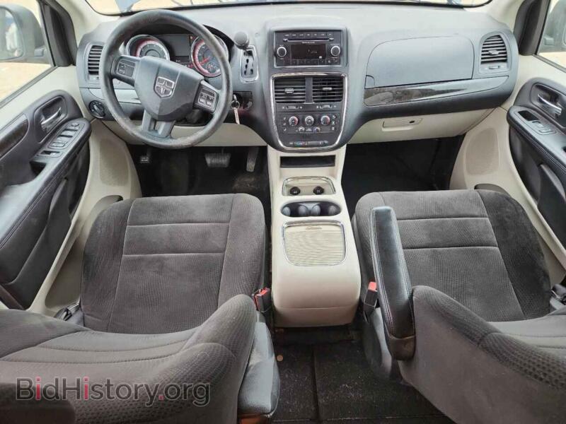 2013 Dodge CARAVAN (VIN 2C4RDGCG3DR590946) — photo 8 of 13